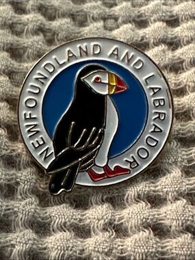 Newfoundland and Labrador Puffin Bird Pin
